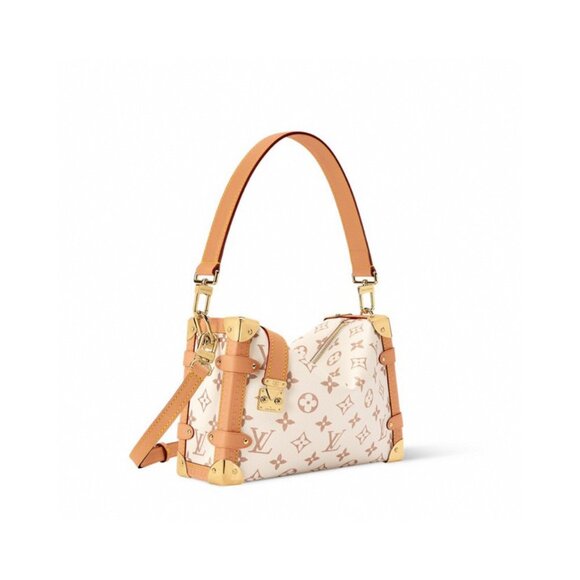 Classic Louis Vuitton Bag: A Stylish and Versatile Choice for Elegance - Picture 3 of 5